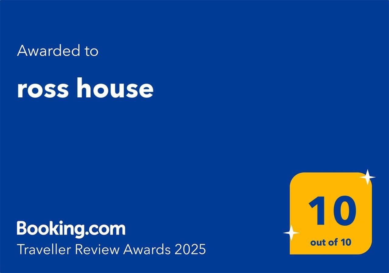 شقة Ross House فيوميتشينو المظهر الخارجي الصورة